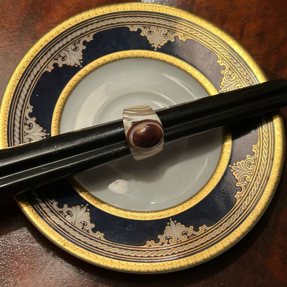 Vintage Shell & Horn Ring - image 3